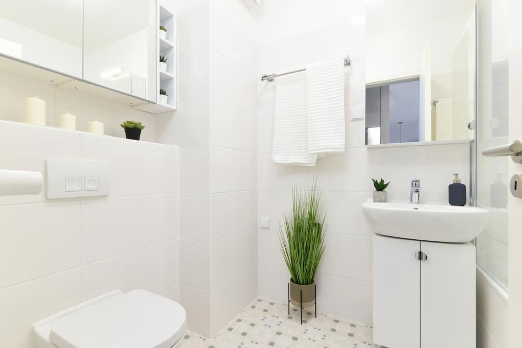 Laurel Bay Apartment Budapest Eksteriør billede